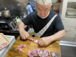 生肉と独自のタレにこだわり！持ち帰り専門の焼き鳥店『やきとり　たっちゃん』